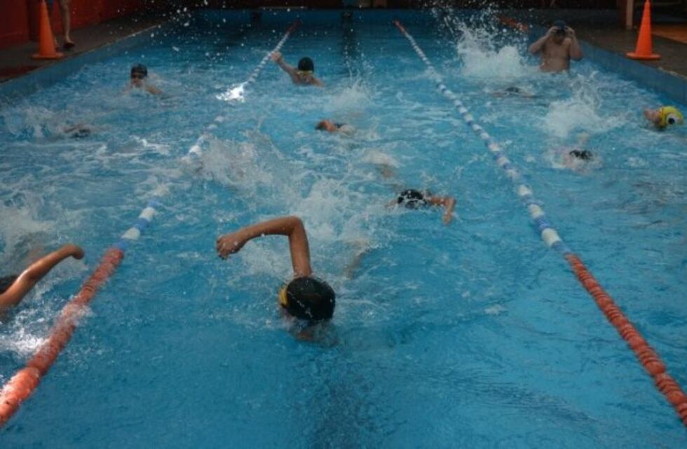 Las piletas cubiertas de Oberá retomarán sus actividades