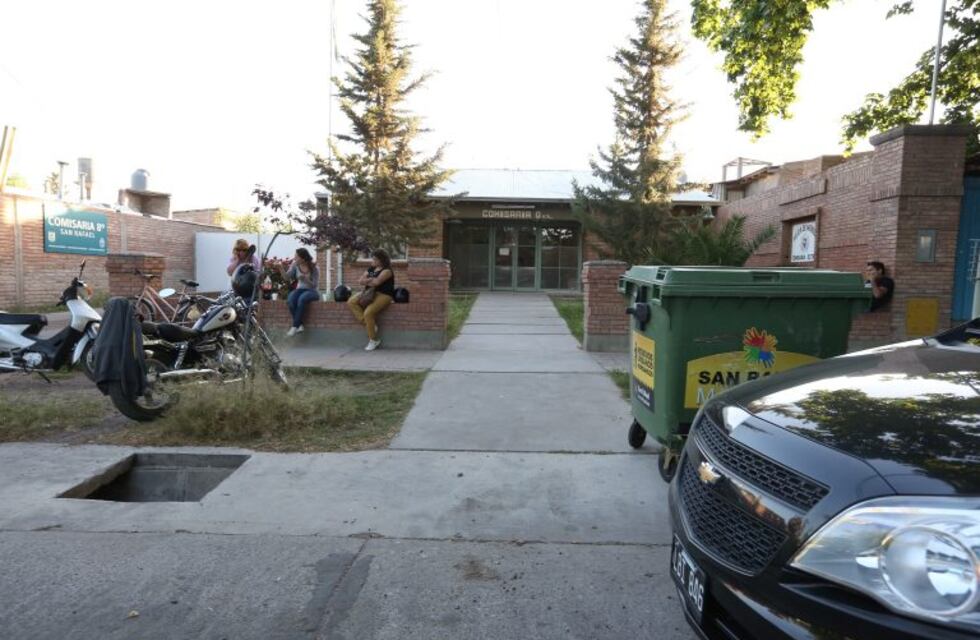 Delincuente se hizo pasar por vendedor para engañar a una anciana, la golpeó y le robó $40.000