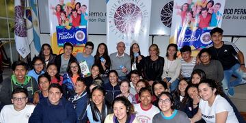 El Ente Autárquico Permanente de la Fiesta Nacional de los Estudiantes, presentó la tarjeta de descuentos denominada “Fiesta”