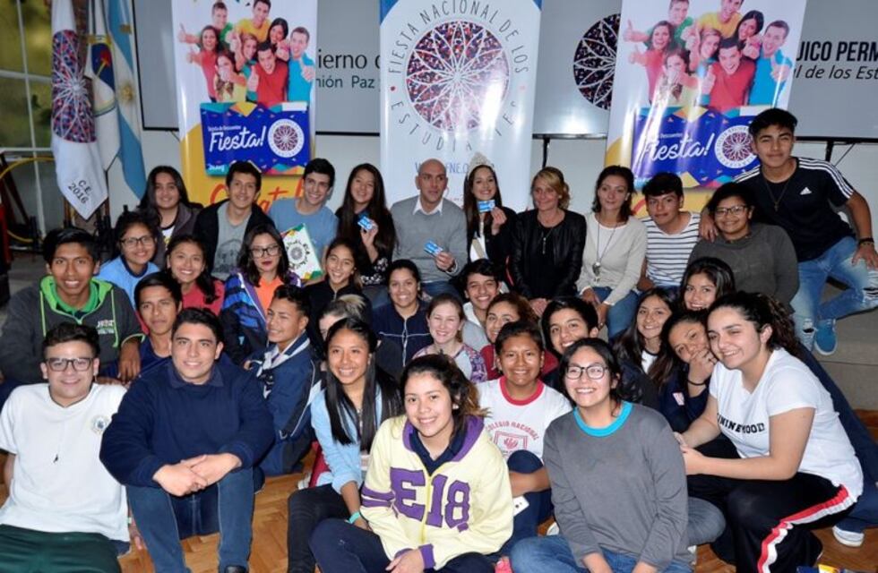 FNE: Los estudiantes van a tener su propia tarjeta de descuentos