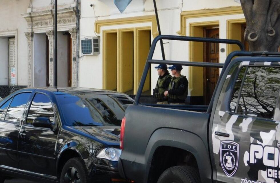 Detuvieron al ex jefe de la Policía Federal de Santa Fe, Mariano Valdés