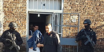 El hombre detenido es hermano de la mujer que ya está presa por el asalto\u002E