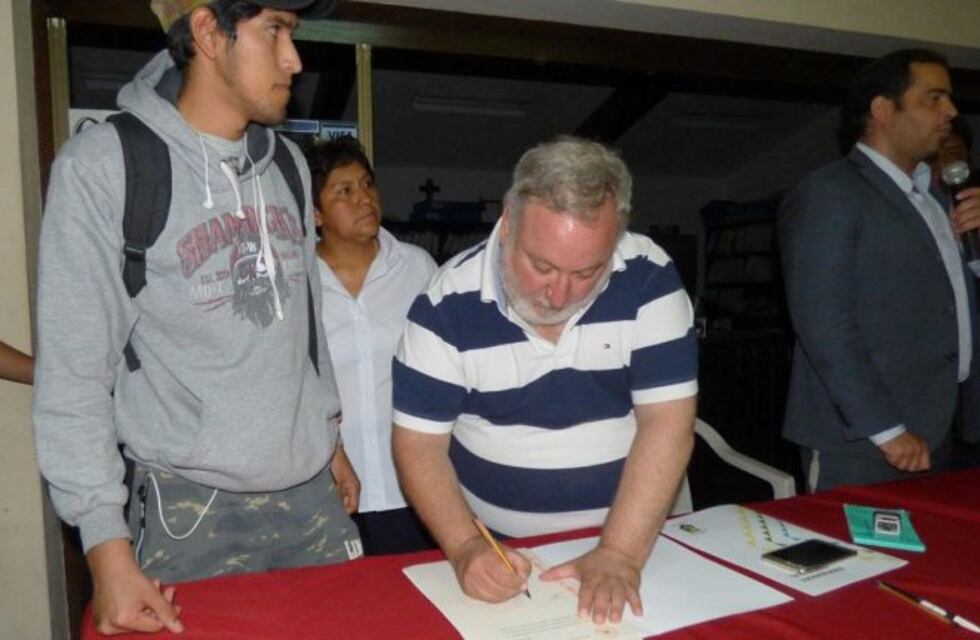 Denuncian que un intendente salteño sortea terrenos antes de las elecciones