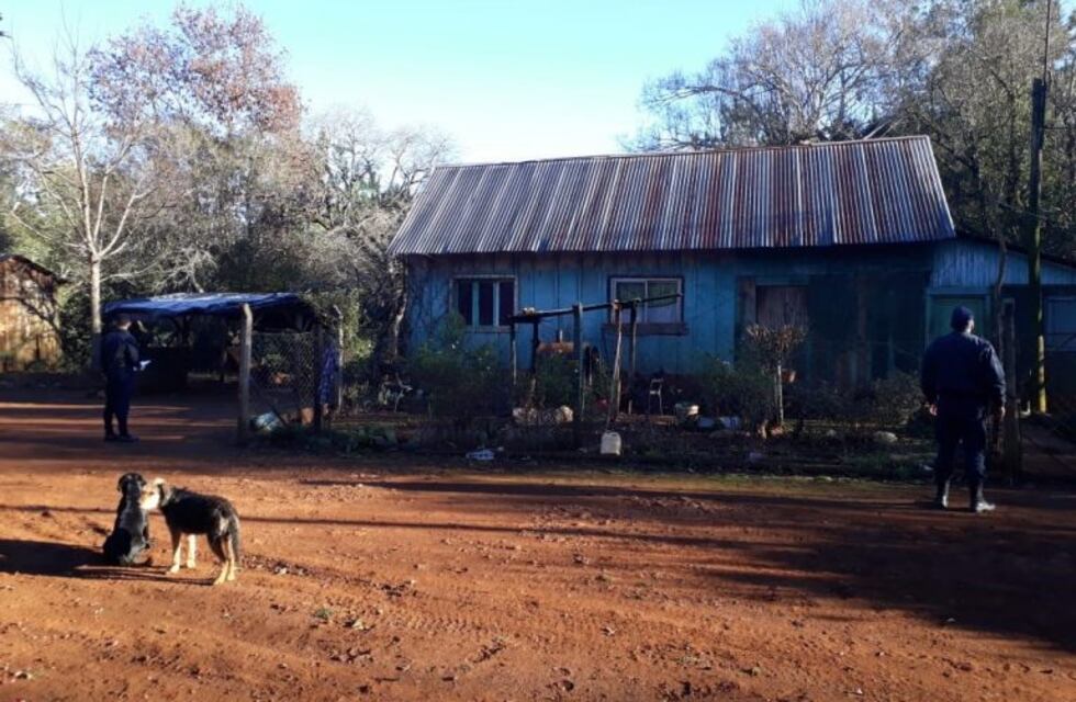 Ingresaron a su casa para robarle, le dispararon en la pierna y falleció hoy en Posadas