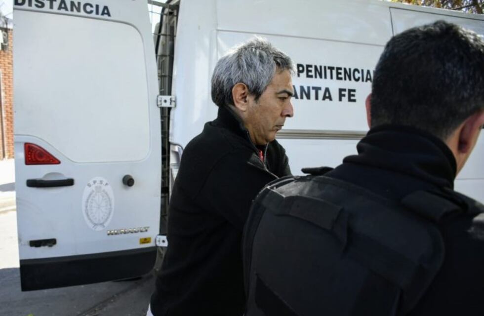 El comisario Valdés lloró al defenderse y acusó de mentirosa a su compañera