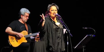 La brasileña María Creuza, en concierto