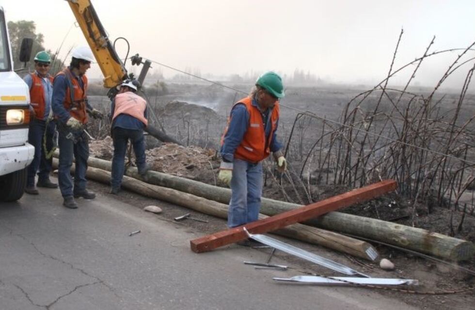 El saldo del Zonda en San Juan: fincas quemadas y casas dañadas