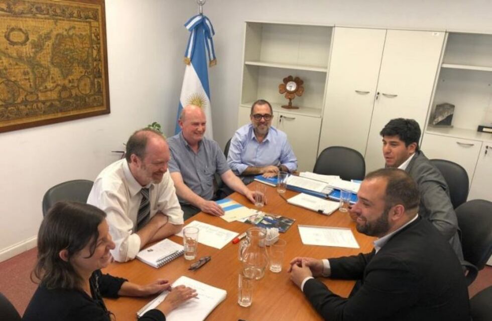 Santa Cruz planteó fortalecer la Educación Técnica