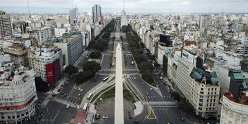 The 9 de Julio Boulevard is seen almost devoid of traffic during the return to a strict lockdown to curb the spread of COVID-19, in Buenos Aires, Argentina, Wednesday, July 1, 2020\u002E After a brief relaxation of a government lockdown, authorities returned to tighter restrictions in the capital when cases spiked\u002E (AP Photo/Victor R\u002E Caivano)
