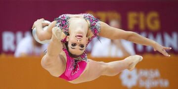 Foto ilustrativa\u002E\nLa gimnasta griega Eleni Kelaiditi ejecuta un ejercicio durante el 37 Mundial de Gimnasia Rítmica\u002E