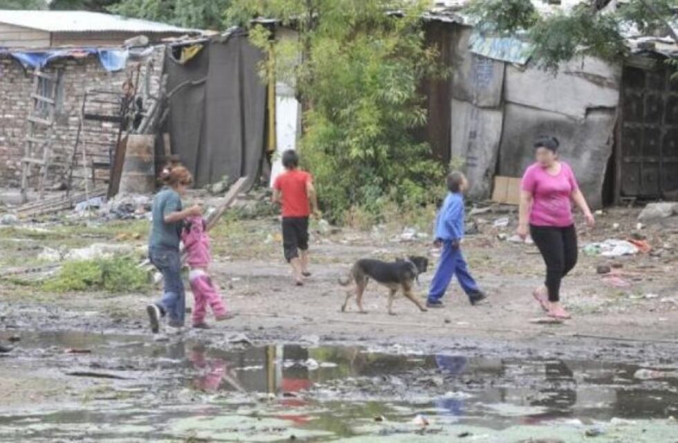 La pobreza bajó poco en el Gran Rosario pero subió fuerte la indigencia