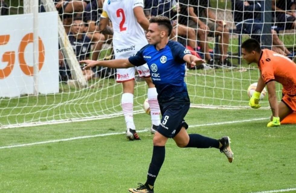 Augusto Schott se afianza en la Primera de Talleres