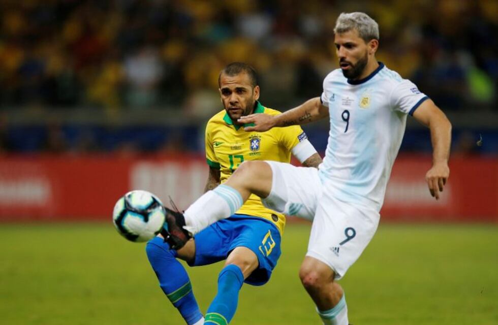 Una imagen habría sido determinante para que el VAR no cobrara el penal sobre Sergio Agüero