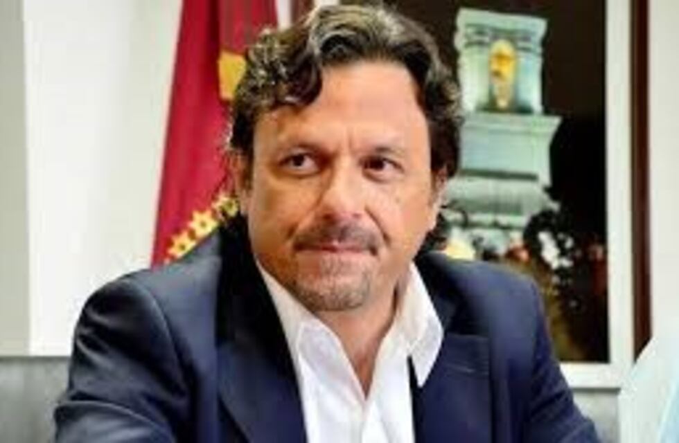 Gustavo Sáenz aseguró que no está en condiciones de pagar el bono a municipales