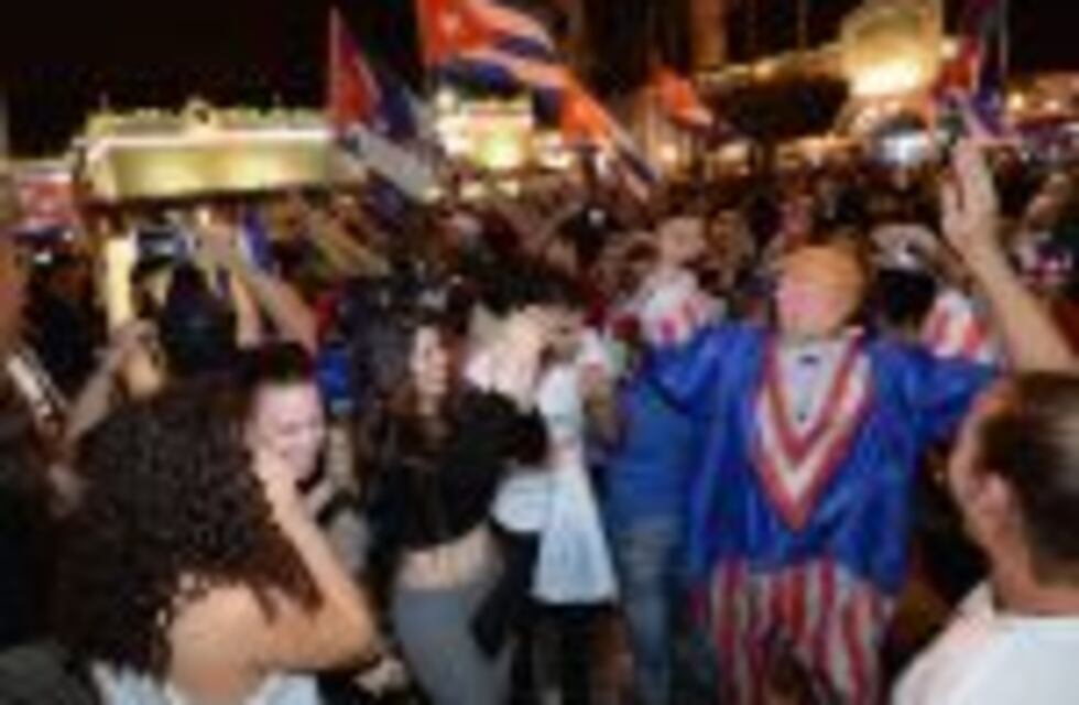 En Miami, exiliados celebraron la muerte de Castro