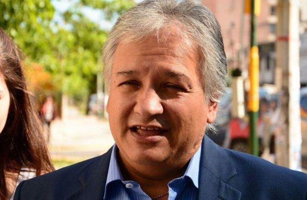 Ahora Bosetti dice que se sentaría a conversar con los dirigentes del PJ