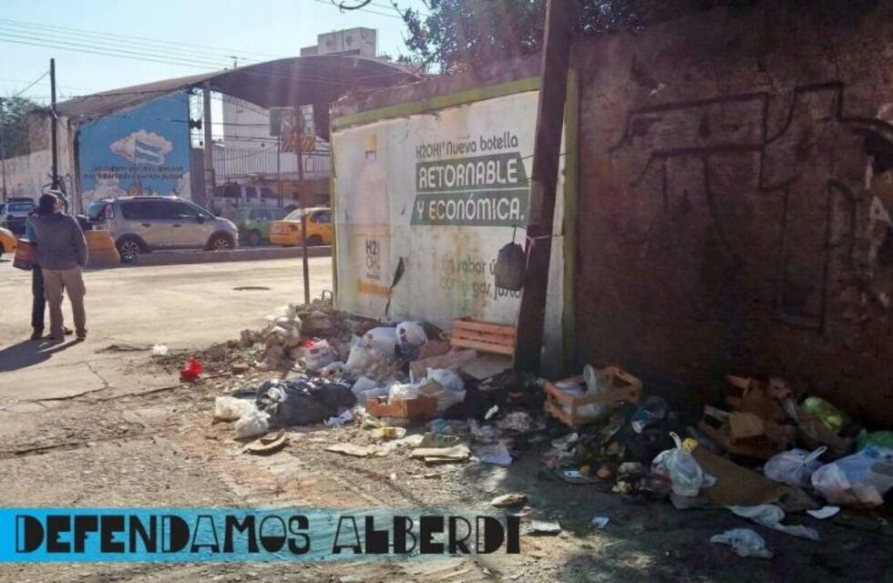 Galería de fotos: Vecinos de Alberdi denuncian estado de abandono del barrio