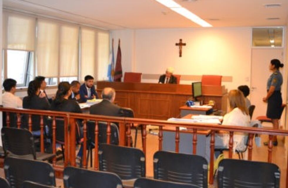 Juzgan a cinco policías por no proteger a una víctima de femicidio