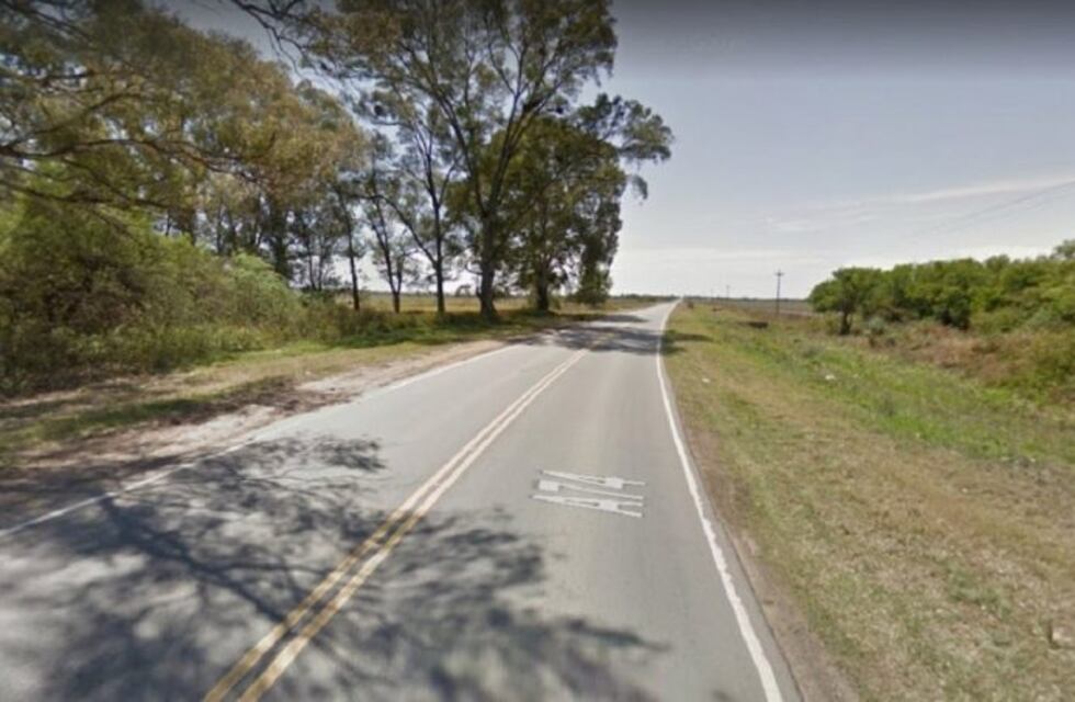 Colonia Tirolesa: se durmió en el auto y chocó contra un árbol