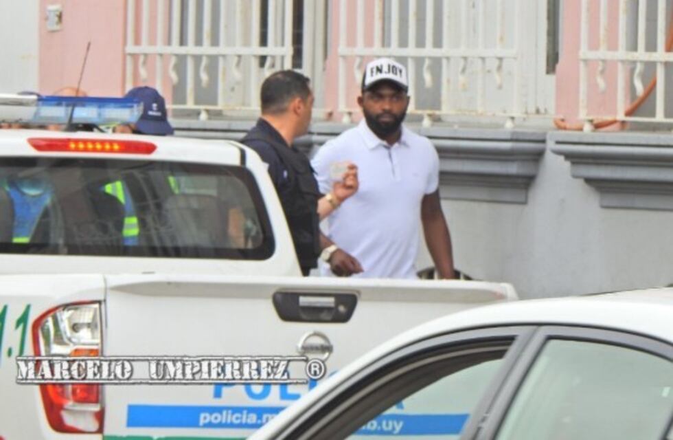 Santiago García chocó en Uruguay y el control de alcoholemia le dio positivo