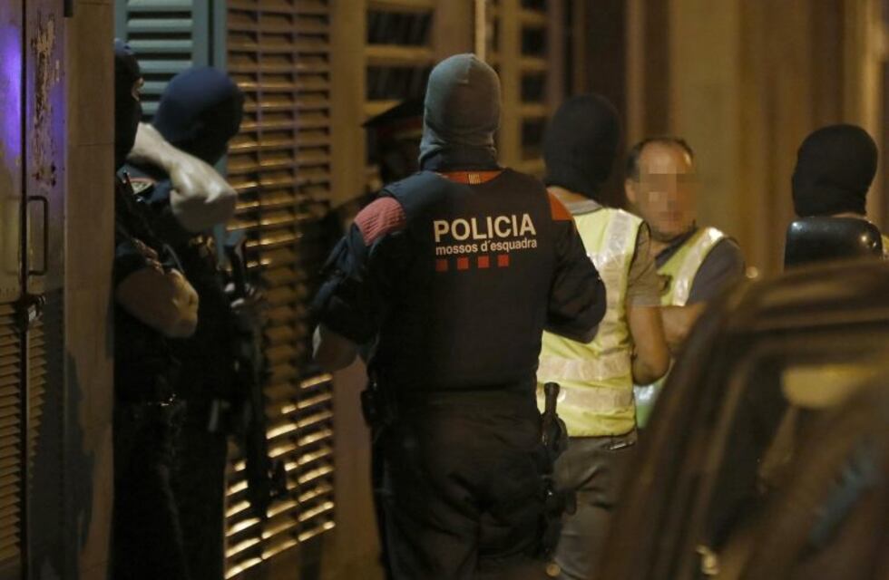 Así allanaron las casas de los terroristas en la noche del atentado en Barcelona