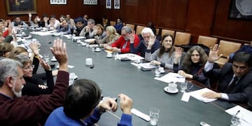 El órgano de gobierno de la UNT reunido en sesión (UNT)