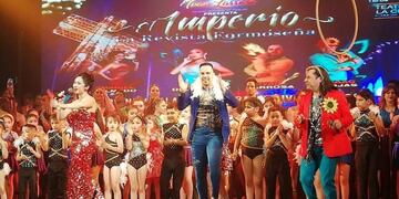 Iván Larrosa y el elenco de “El Imperio” fueron aclamados por el público durante la primera función