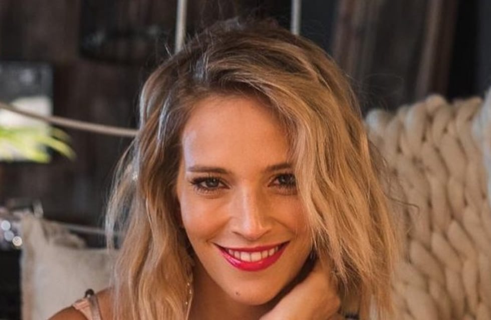 Luisana Lopilato se sacó fotos con los ruleros puestos y demostró que todo le queda bien