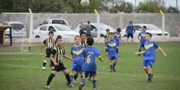 Dolor por la muerte de un entrenador en el fútbol infantil