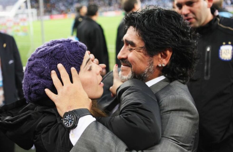 Dalma Maradona, sobre la internación de su papá: "Por el bien de todos/as los chupasangre que no le pase nada"