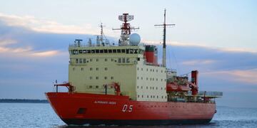El rompehielos Irízar parte rumbo a la Antártida\u002E Foto: DYN\u002E