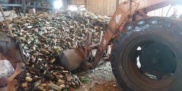 Planta de reciclado de vidrio\u002E En lo que van del año llevan tratados 40 toneladas de materiales