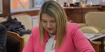 Gobernadora Rosana Bertone