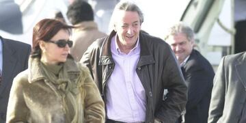 El matrimonio y detrás Muñoz