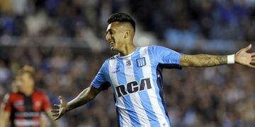 El volante ex Aldosivi no tiene lugar en Racing\u002E Y Lavallén lo quiere\u002E