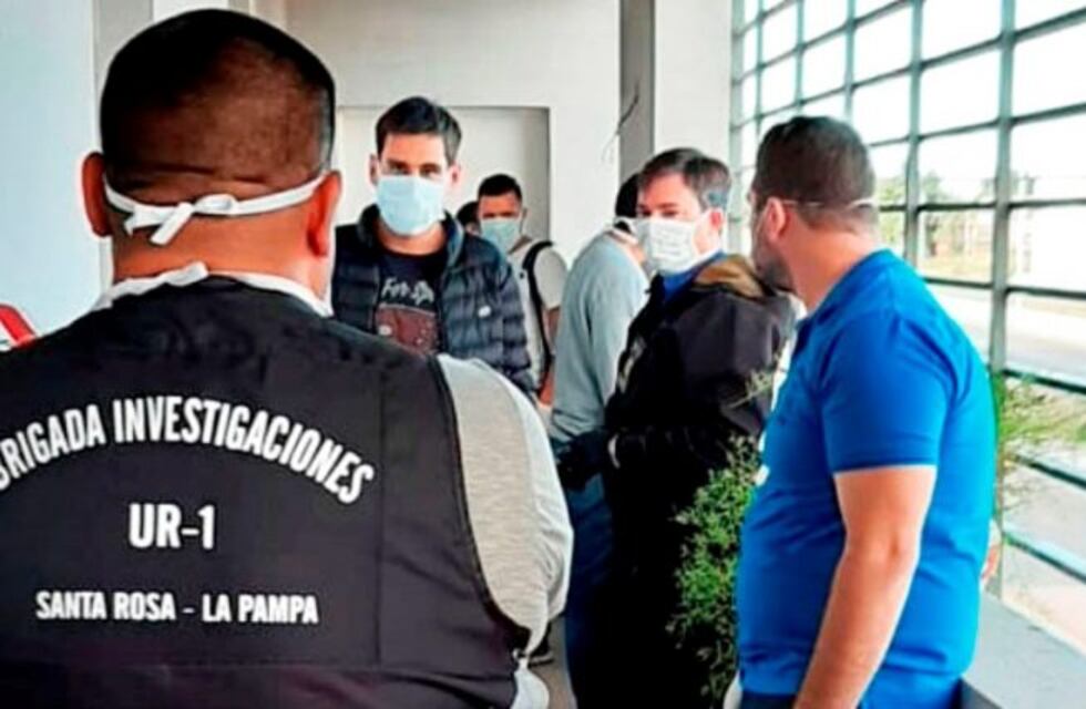 Crearon grupos de Whatsapp para evadir controles policiales en Santa Rosa pero fueron detenidos