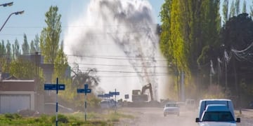 Rotura de caño en General Roca (Diario Río Negro)