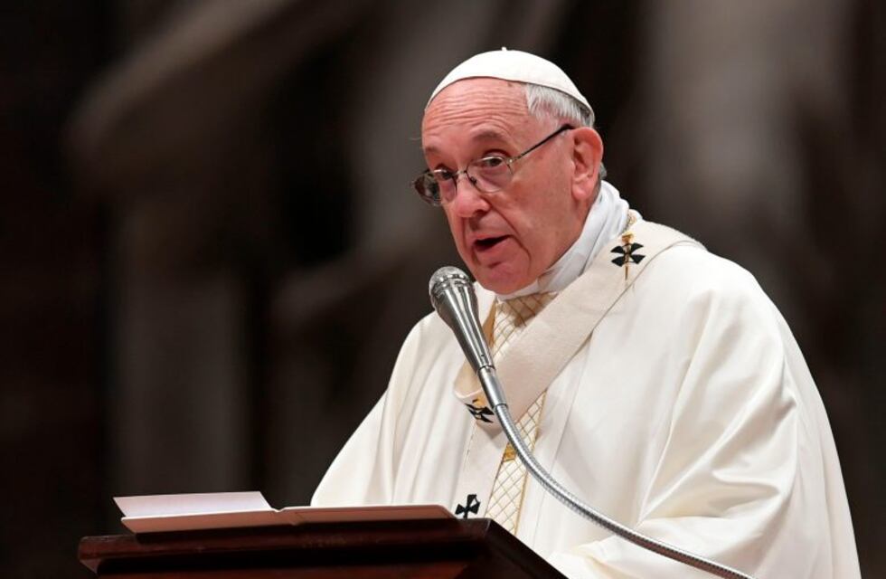 Vigilia Pascual: el papa Francisco lamentó el silencio ante las injusticias