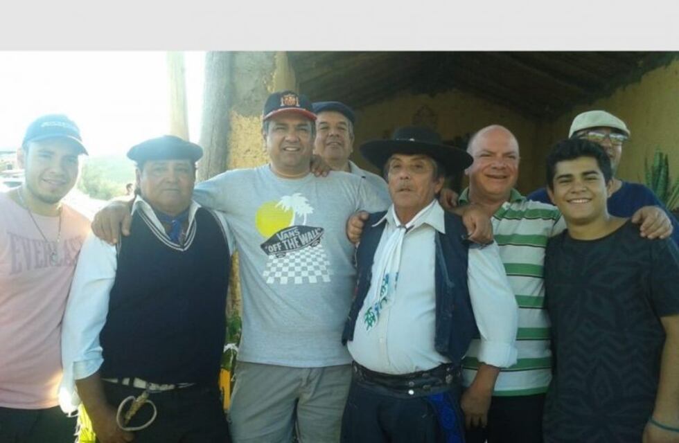 Una caravana agradeció a los baqueanos que encontraron a Benjamín