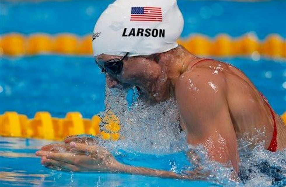 Refuerzo de lujo para Universitario en natación