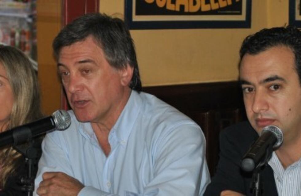 Boasso rompió con Cambiemos y anunció su apoyo a Javkin