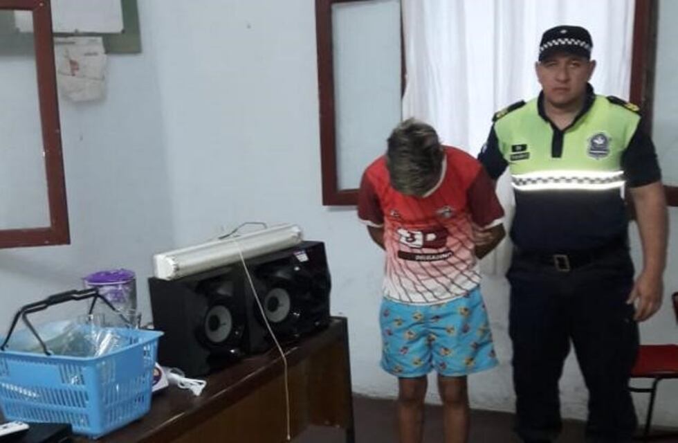 Aprehendieron a un joven cuando intentaba robar en la Escuela Media de Reducción