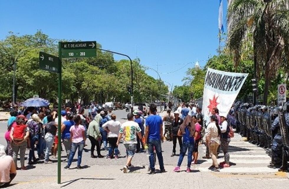 Manifestaciones en Resistencia: dos detenidos y un vehículo secuestrado