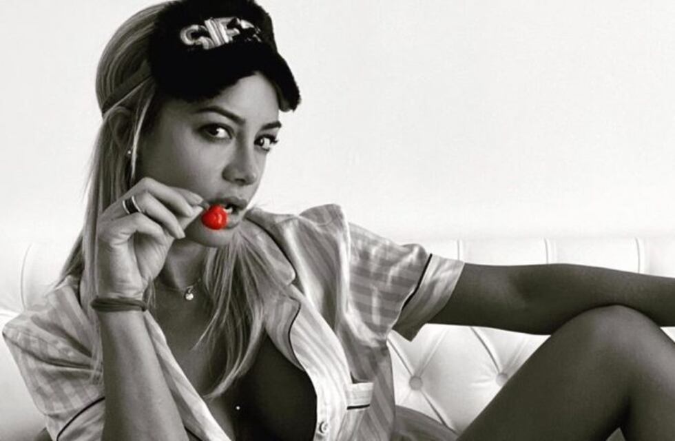 Claudia Ciardone encandila con sus curvas en las playas mexicanas