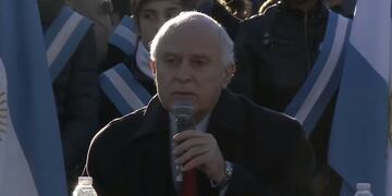 El gobernador Miguel Lifschitz acompañó a Macri en el acto por el Día de la Bandera\u002E