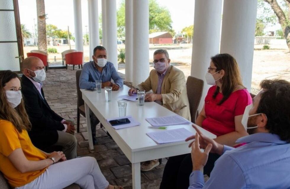 Raúl Jalil se reunió con el Intendente Santillán por obras de cloacas en Ancasti, Anquincila y La Majada
