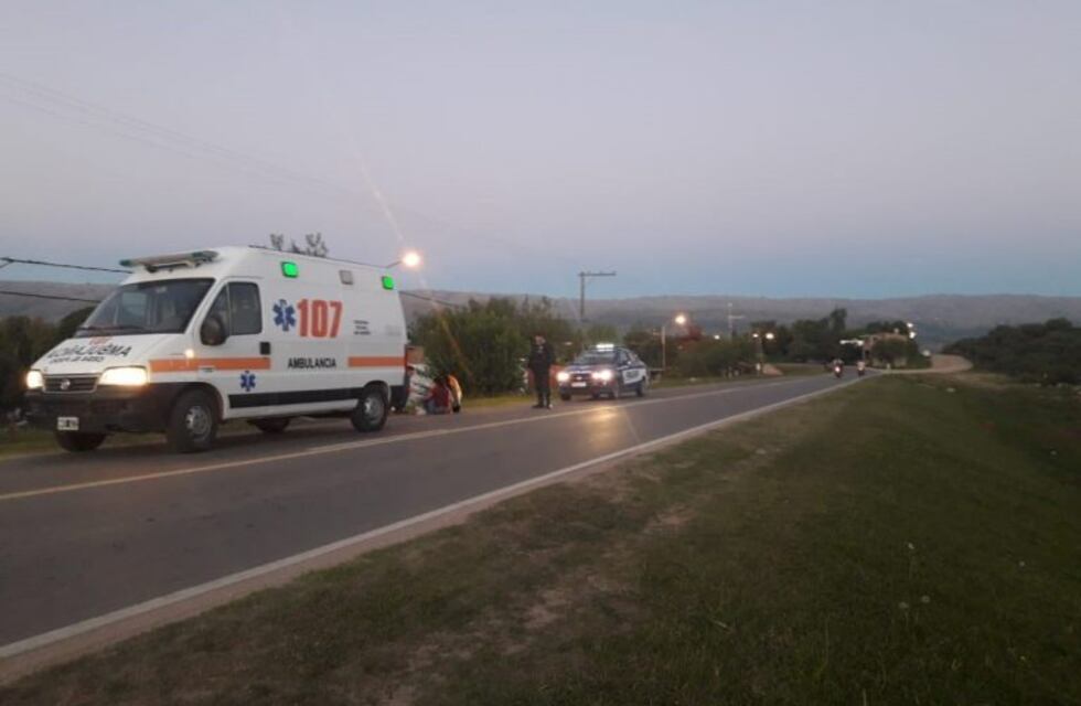 Brochero: dos jóvenes protagonizaron una caída en bicicleta sobre la ruta 15