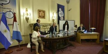 JURY DE ENJUICIAMIENTO DE CORDOBA ABSOLVIO A GUZMAN