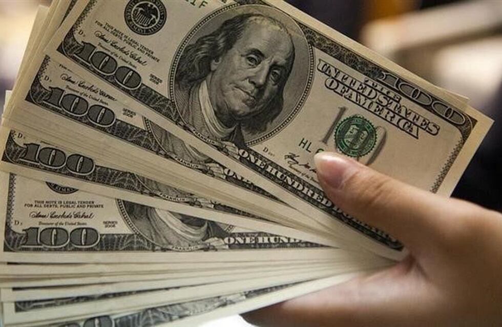 El dólar arrancó diciembre con una fuerte baja que lo llevó a $37,61
