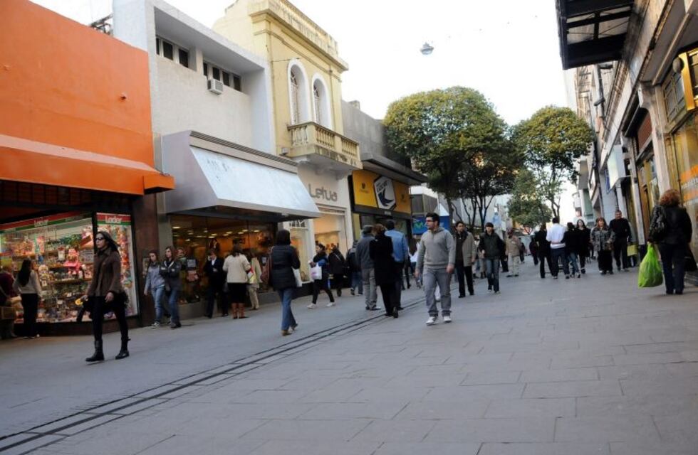 La facturación en locales rosarinos registró otra fuerte caída en enero